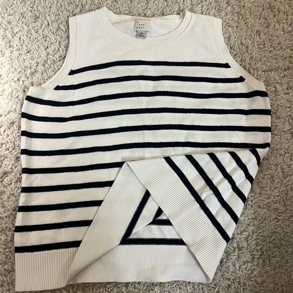 Striped thin sweater tank